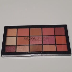 Revolution Makeup Eyeshadow Palette🌴
